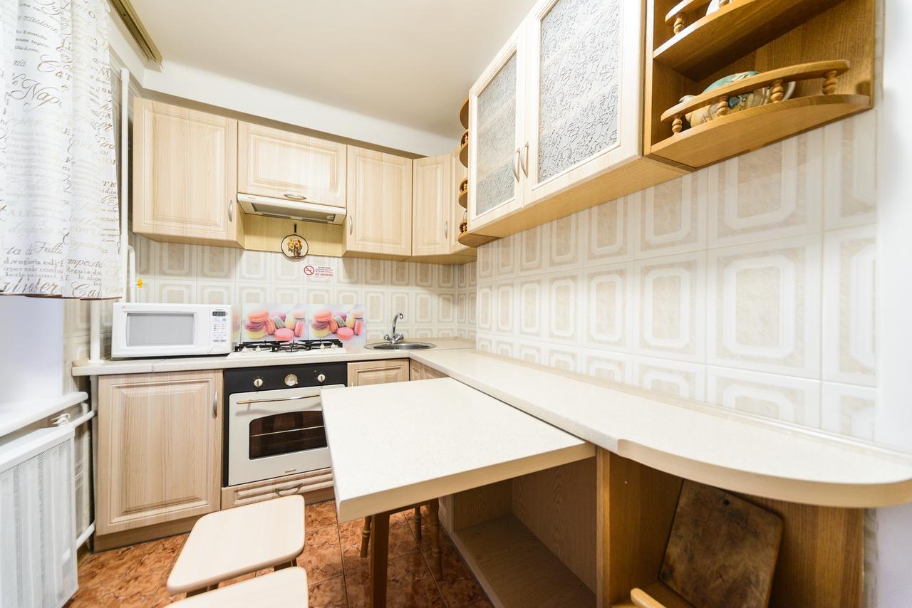 Apartment On Lesi Ukrainky Blvd Kiev Eksteriør billede